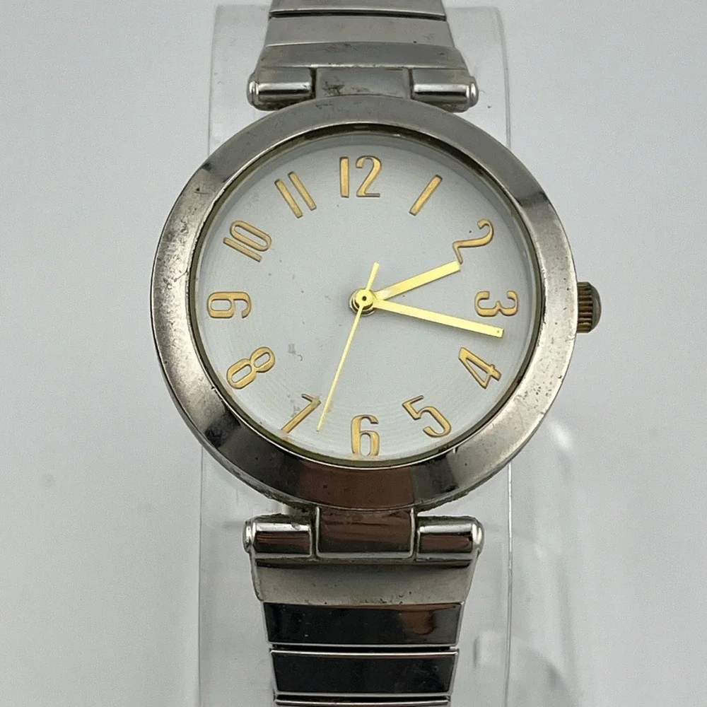 Time & Tru Watch Women 33mm Case Easy Read Dial Silver Stretch Band- New Battery